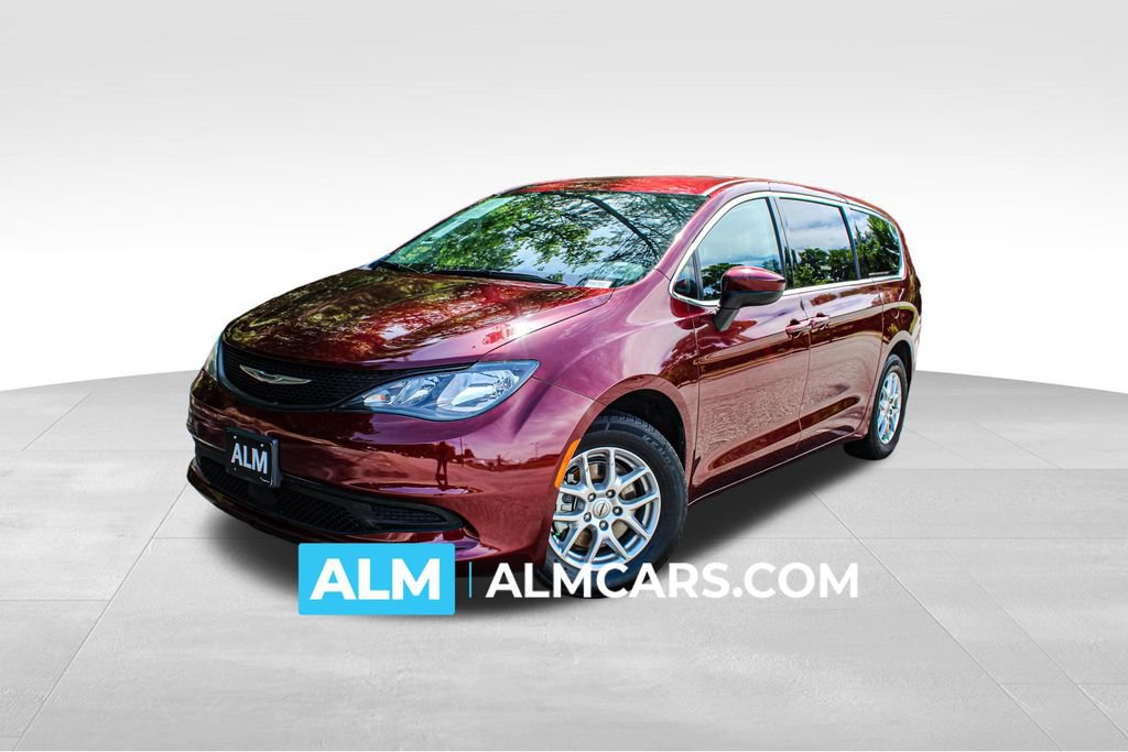 Used 2023 Chrysler Voyager LX FWD image 1