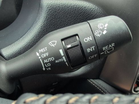 Used 2023 Lexus GX 460 Luxury w/ Sport Design Package AWD/4WD image 15