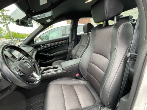 Used 2019 Honda Accord Sport image 10