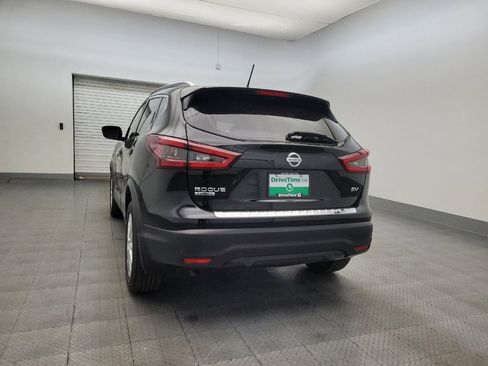 Used 2022 Nissan Rogue Sport SV image 6