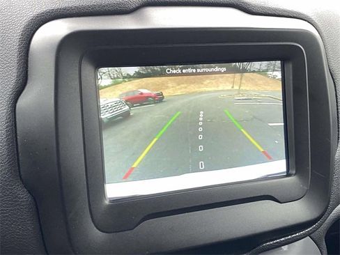 Used 2020 Jeep Renegade Latitude image 27