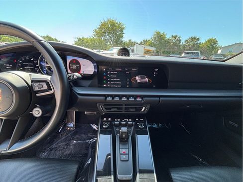 Used 2022 Porsche 911 Carrera 4S image 11