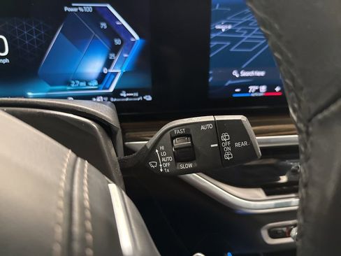 Used 2025 BMW X5 xDrive50e image 25