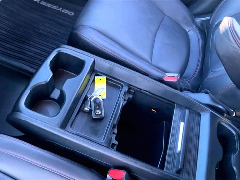 Used 2024 Honda Odyssey Sport image 16