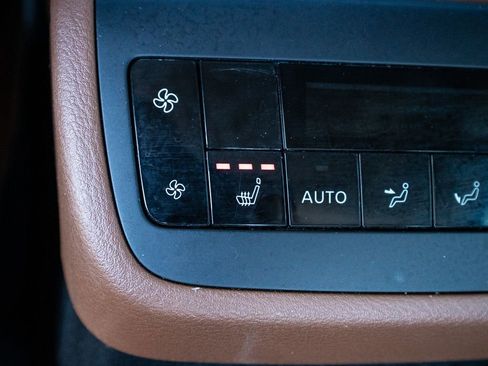 Used 2022 Nissan Pathfinder Platinum w/ Lighting Package (N93) image 46