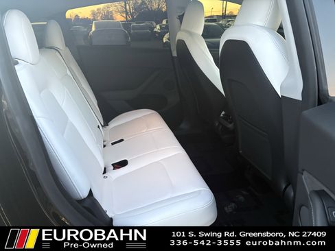 Used 2024 Tesla Model Y Long Range image 12