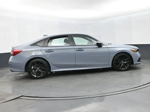 Used 2024 Honda Civic Sport image 4