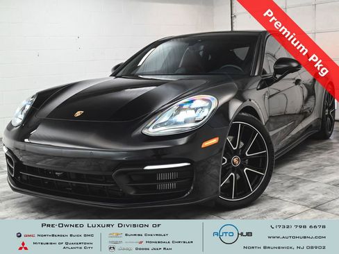 Used 2022 Porsche Panamera 4S AWD/4WD image 1