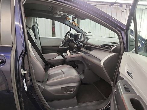 Used 2022 Toyota Sienna LE image 7