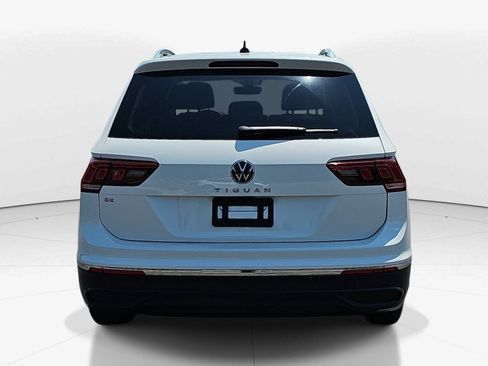 Used 2023 Volkswagen Tiguan SE FWD image 5