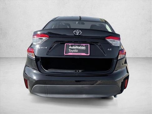 Used 2023 Toyota Corolla LE image 7