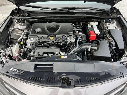 Used 2024 Toyota Camry SE image 32