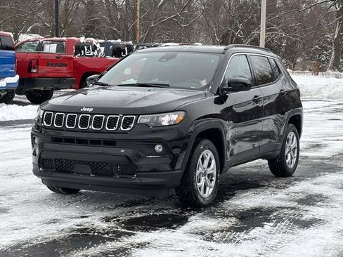 New 2026 Jeep Compass Latitude image 27
