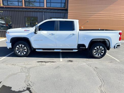 Used 2022 Chevrolet Silverado 3500 LT w/ All Star Edition AWD/4WD image 2