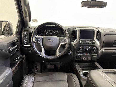 Used 2020 Chevrolet Silverado 1500 RST image 24