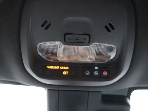 Used 2024 Chevrolet Trax RS w/ Driver Confidence Package FWD image 16