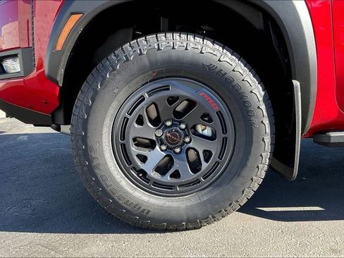 New 2026 Nissan Frontier PRO-4X w/ Tow Package AWD/4WD image 9
