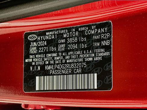 Used 2024 Hyundai Elantra Limited FWD image 12