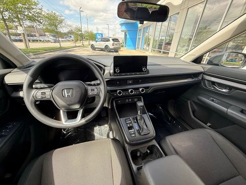 Used 2024 Honda CR-V EX image 7