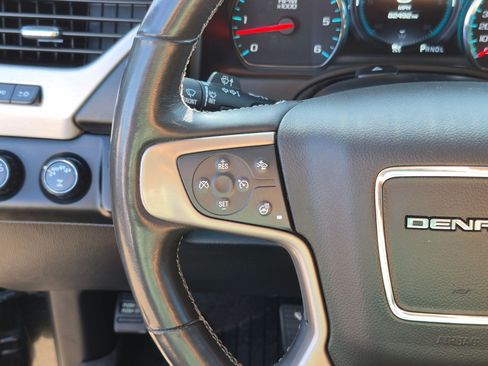 Used 2018 GMC Yukon XL Denali w/ Denali Ultimate Package AWD/4WD image 18