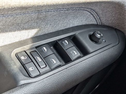 Certified 2024 Jeep Compass Latitude AWD/4WD image 20