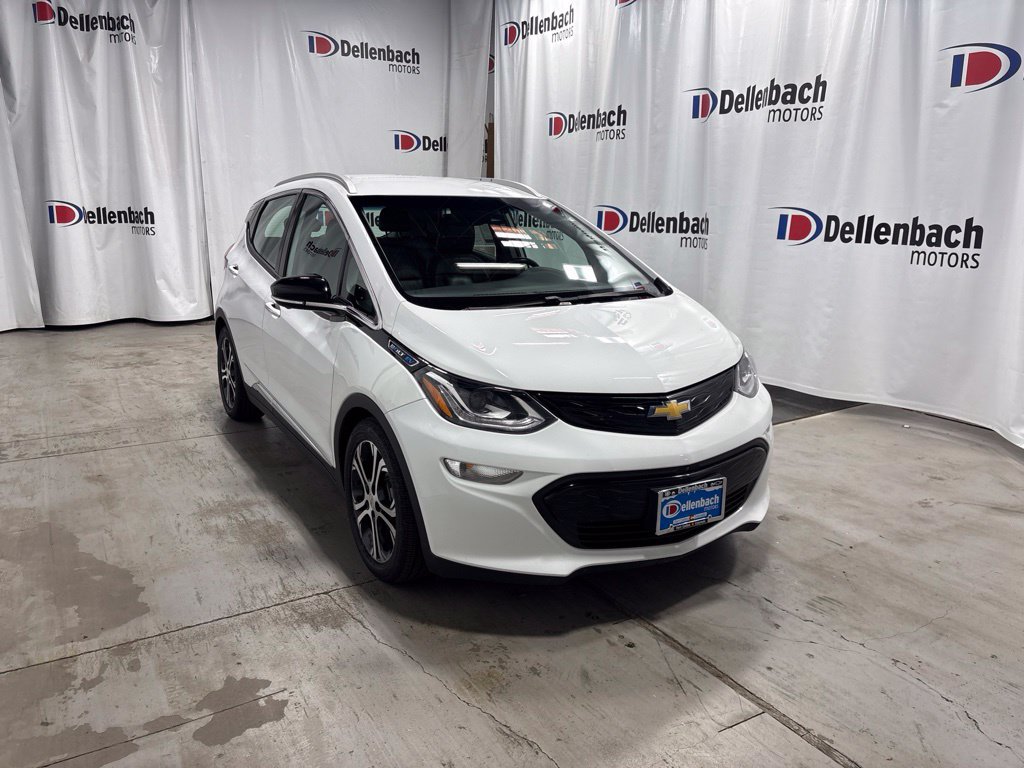 Used 2020 Chevrolet Bolt Premier w/ Infotainment Package FWD image 7