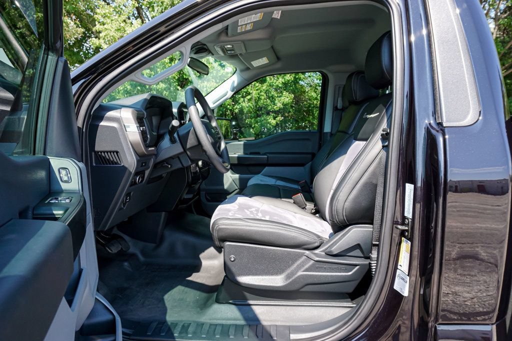 Used 2025 Ford F150 XL RWD image 8