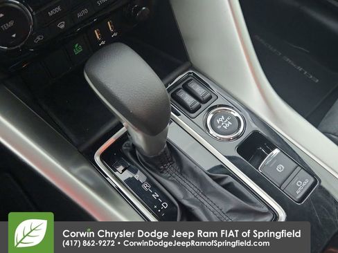 Used 2025 Mitsubishi Eclipse Cross SE image 27