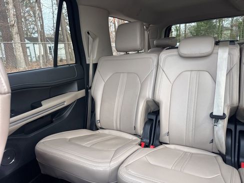 Used 2024 Ford Expedition Max Limited image 13