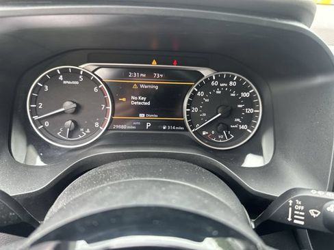 Used 2023 Nissan Rogue SV w/ SV Premium B Package AWD/4WD image 12