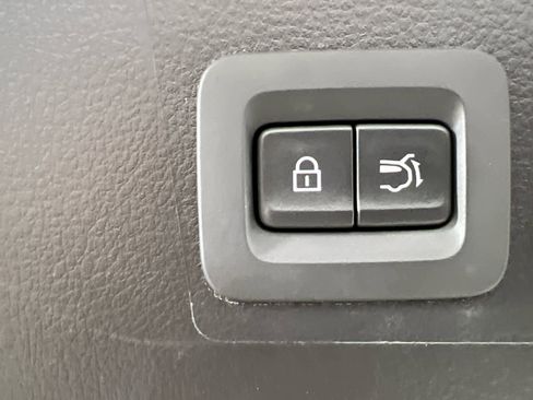 Used 2025 MAZDA CX-50 AWD 2.5 S w/ Preferred Package image 7