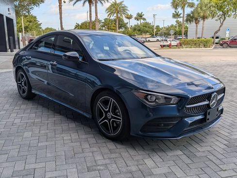 Used 2023 Mercedes-Benz CLA 250 4MATIC image 3