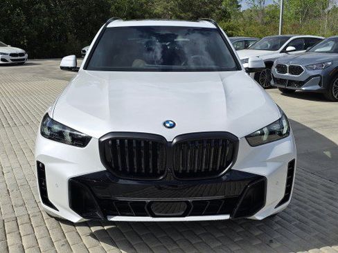 New 2026 BMW X5 xDrive40i w/ M Sport Package image 2