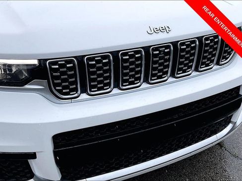 Used 2023 Jeep Grand Cherokee L Summit w/ Advanced Protech Group IV AWD/4WD image 31