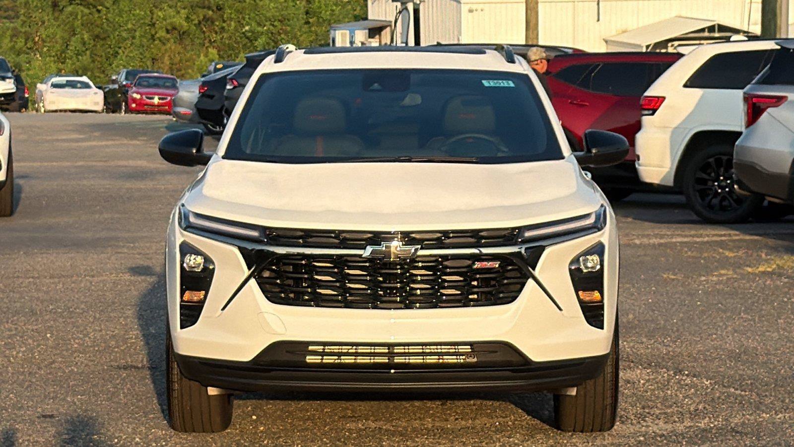 New 2026 Chevrolet Trax RS w/ Sunroof Package FWD image 2