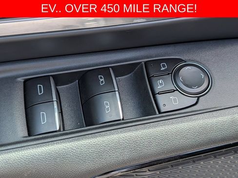 Used 2025 Chevrolet Silverado EV RST AWD/4WD image 35