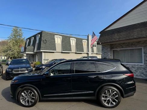 Used 2023 Acura MDX SH-AWD w/ Technology Package image 9