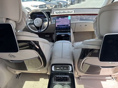 Used 2024 Mercedes-Benz Maybach S 580 4MATIC image 8