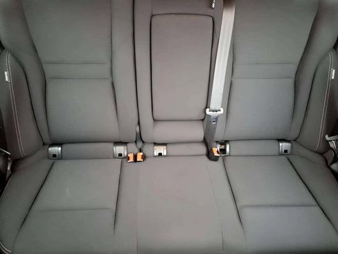 Used 2025 Nissan Rogue S image 17