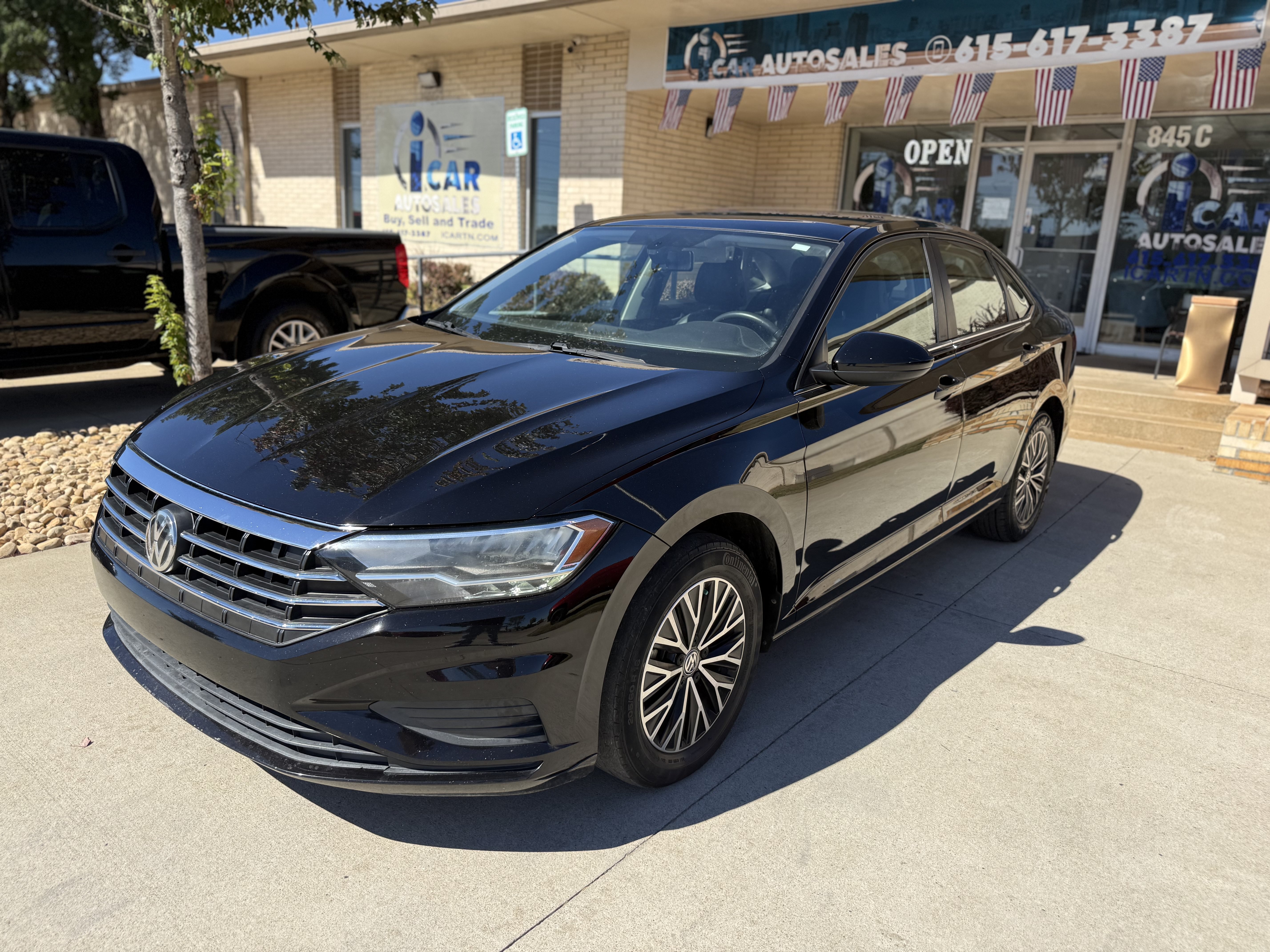 Used 2021 Volkswagen Jetta FWD image 1