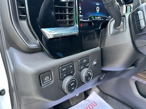 Used 2023 Chevrolet Silverado 1500 LT AWD/4WD image 36
