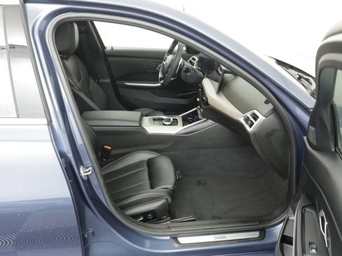 Used 2025 BMW 330i xDrive Sedan AWD/4WD image 20