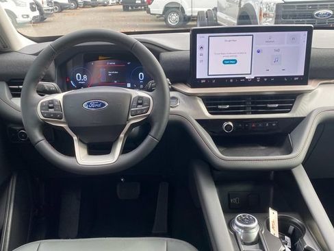 New 2026 Ford Explorer Active w/ Active Comfort Package RWD image 6