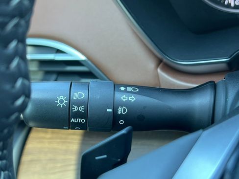 Used 2025 Subaru Outback Touring XT image 15