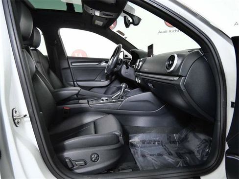 Used 2018 Audi A3 e-tron Premium Plus w/ Technology Package image 11