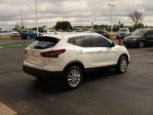 Used 2021 Nissan Rogue Sport SV FWD image 6