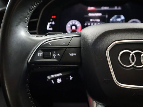 Used 2020 Audi Q8 Premium Plus image 11