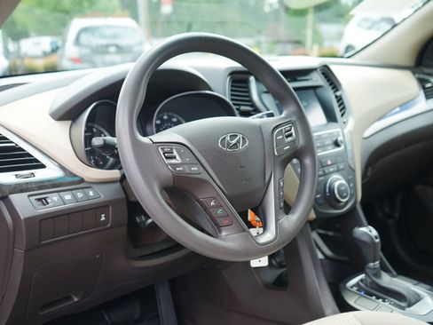 Used 2017 Hyundai Santa Fe Sport AWD/4WD image 13