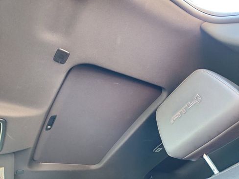 Used 2023 GMC Sierra 2500 AT4 w/ AT4 Preferred Package image 21