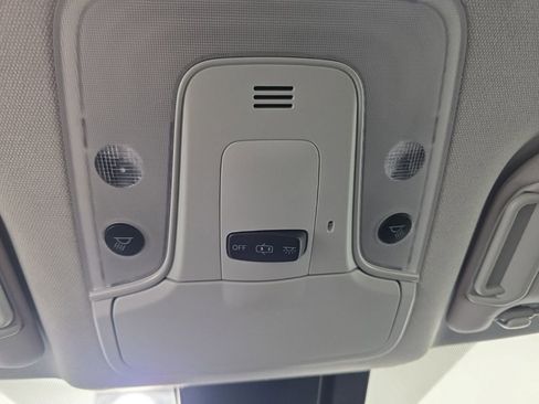 Used 2019 Toyota Prius XLE image 24